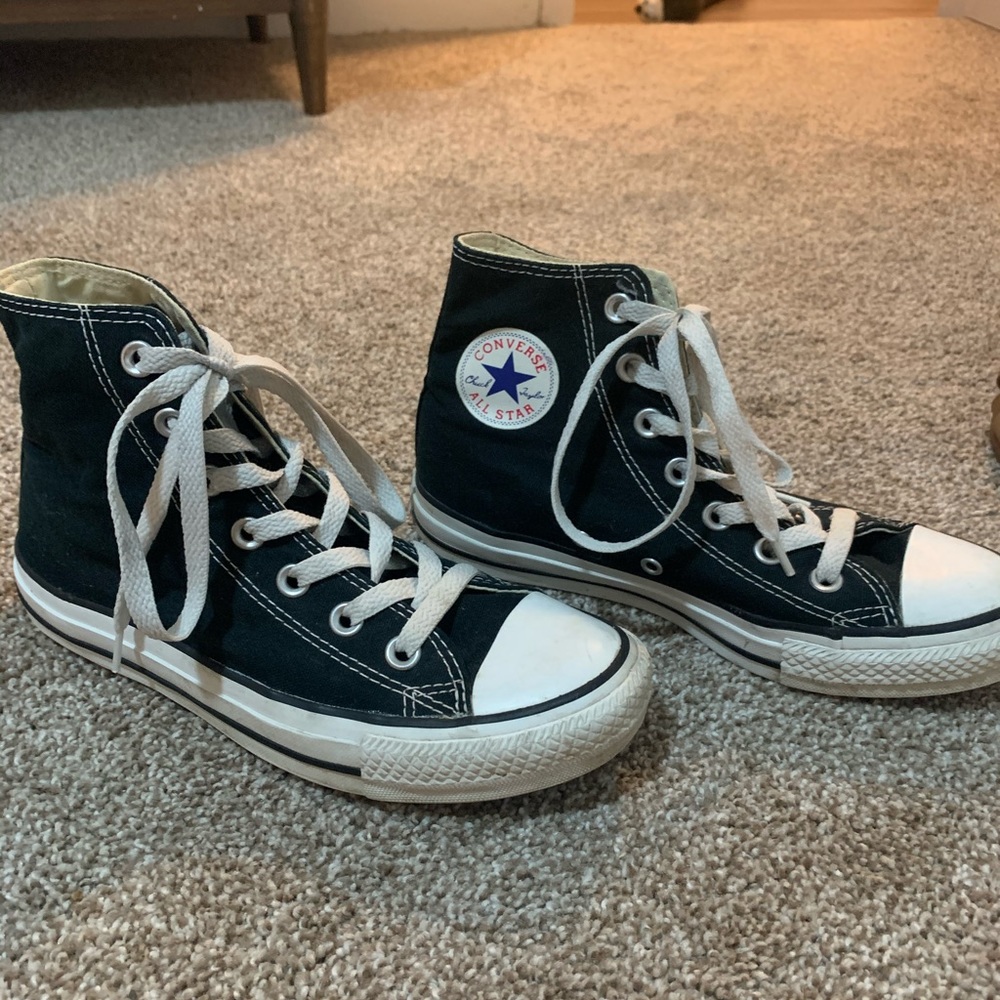 Black high-top Converse Sneakers